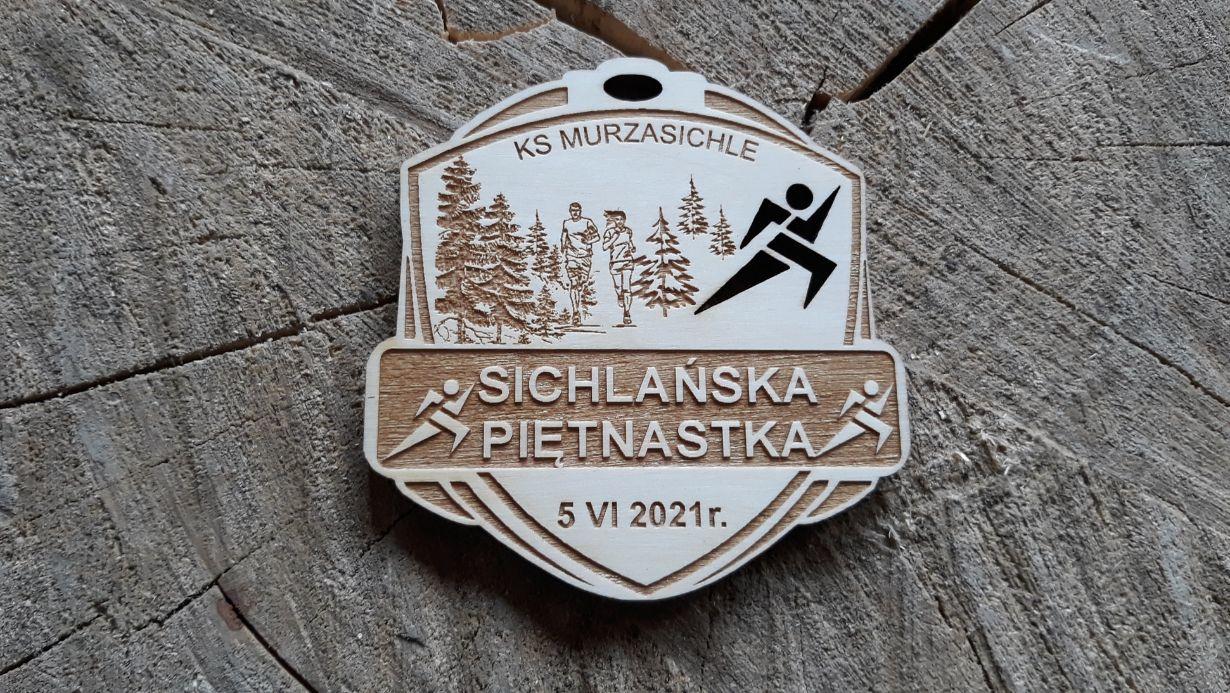 Projekt drewnianych medali 183