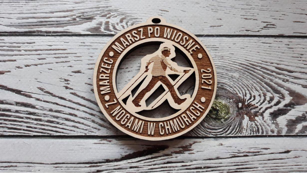 Projekt drewnianych medali 189