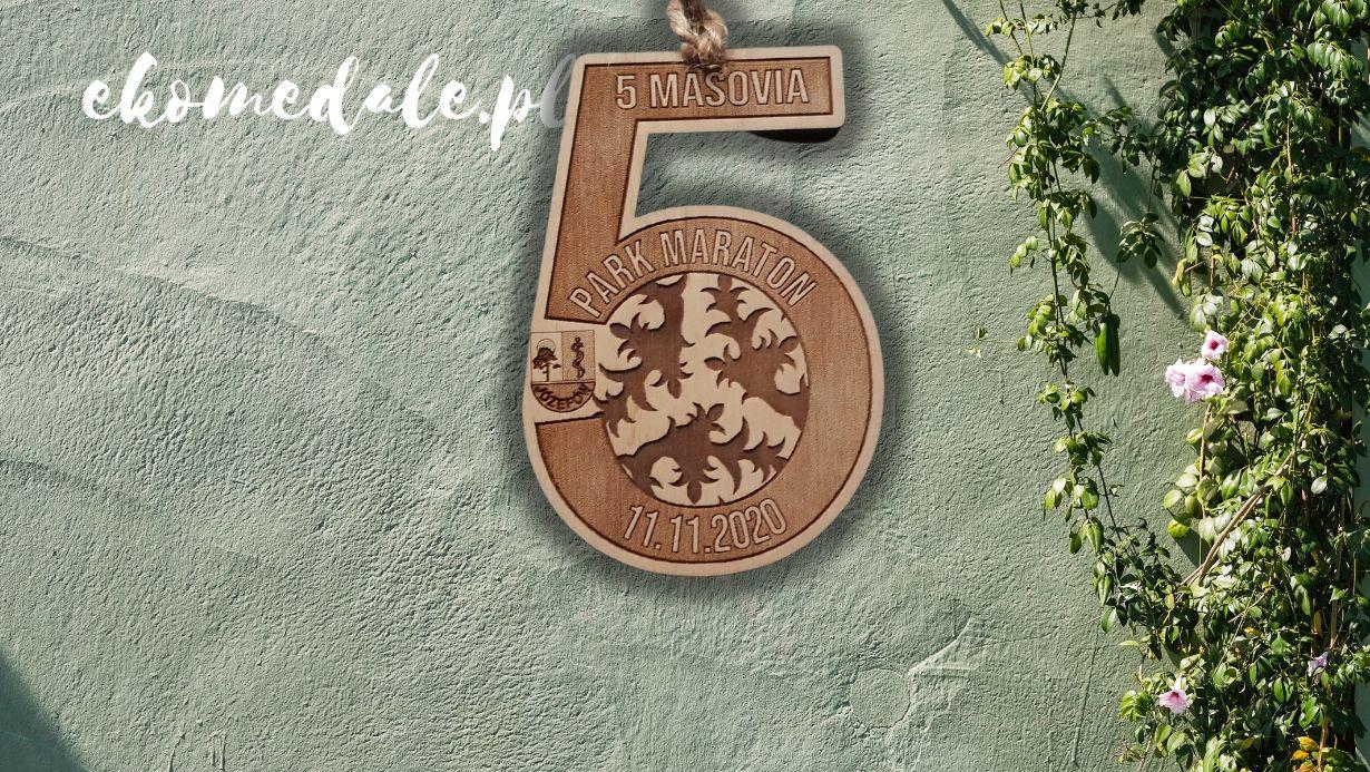 Projekt drewnianych medali 144