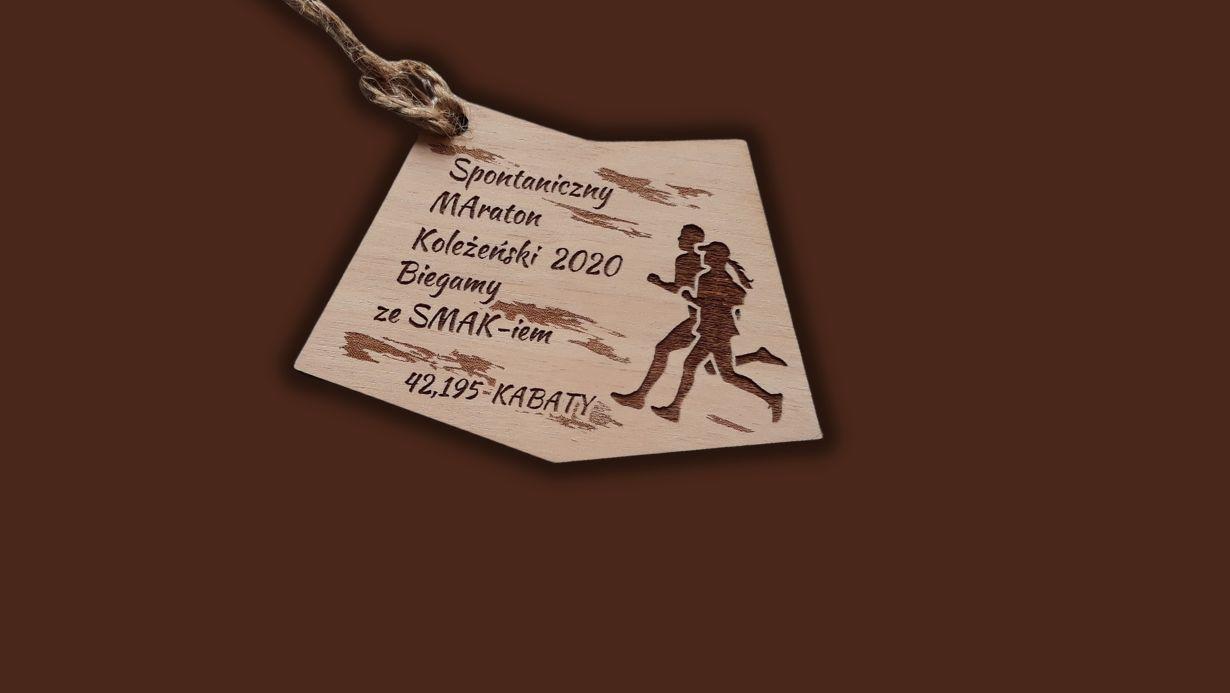 Projekt drewnianych medali 153