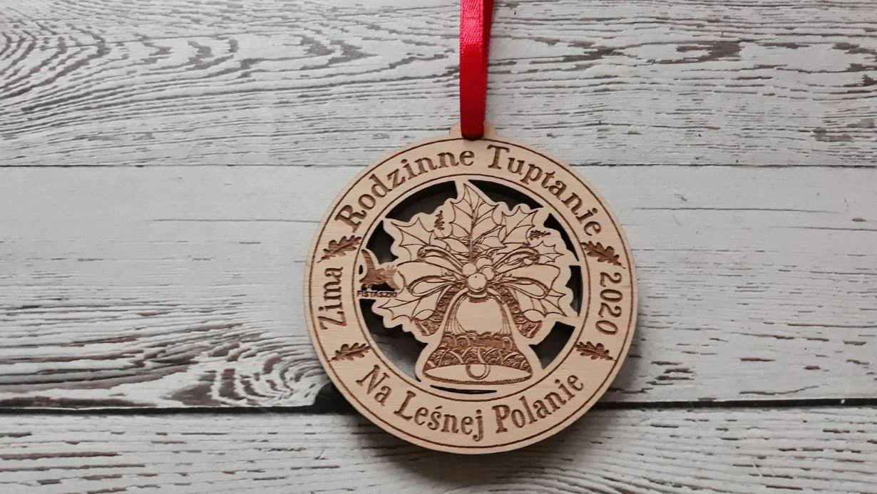 Projekt drewnianych medali 199