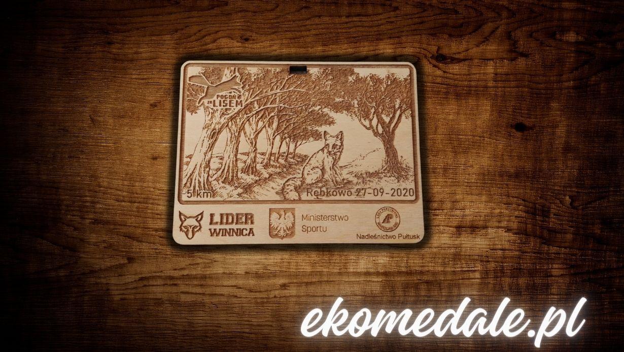 Projekt drewnianych medali 104