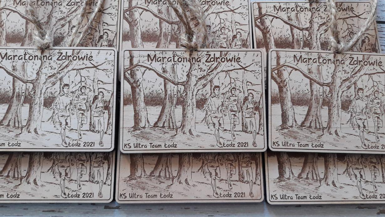 Projekt drewnianych medali 218