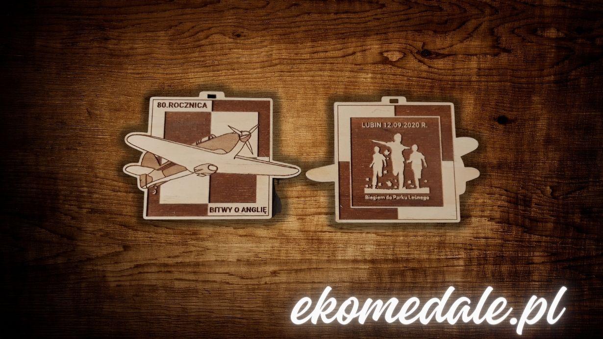 Projekt drewnianych medali 112