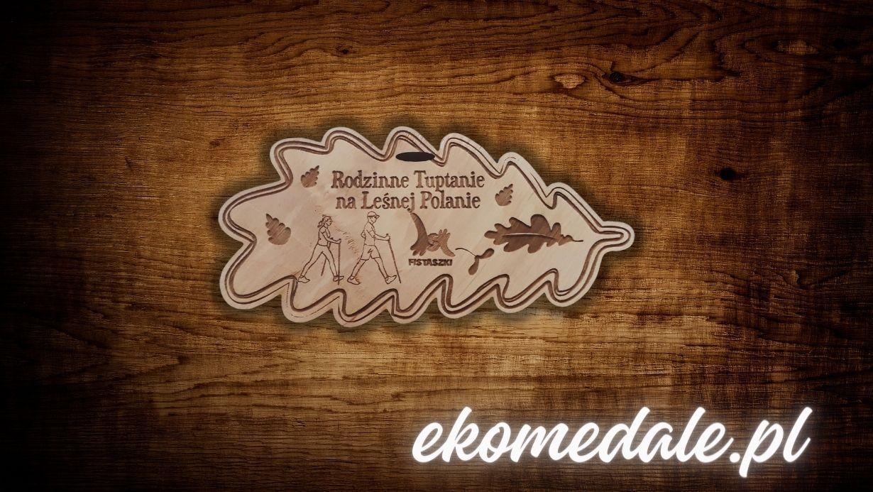 Projekt drewnianych medali 75