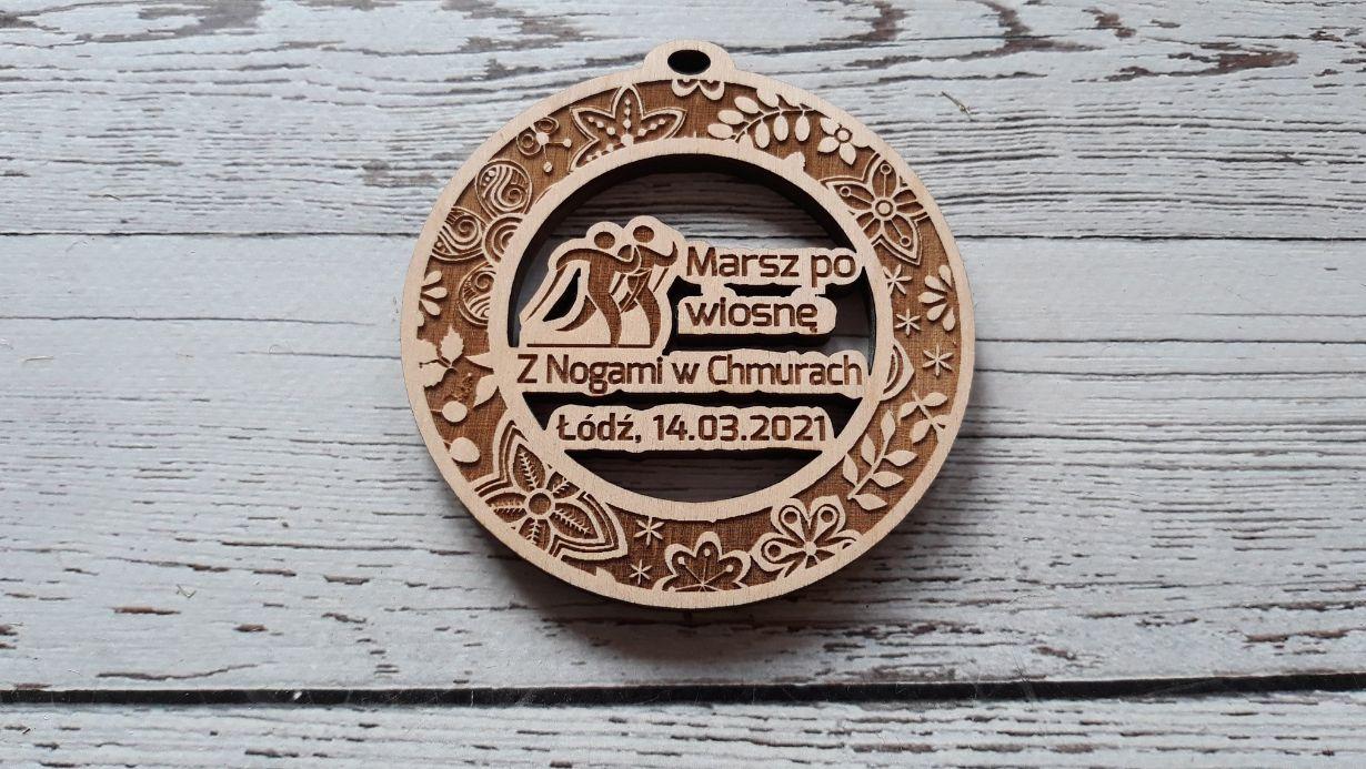 Projekt drewnianych medali 186
