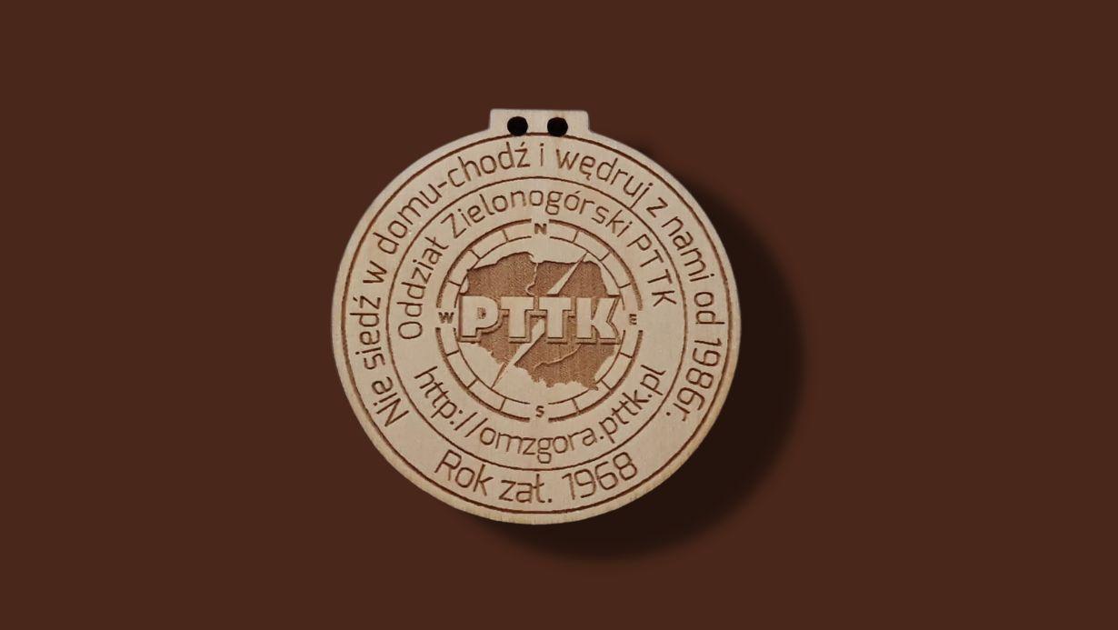 Projekt drewnianych medali 160