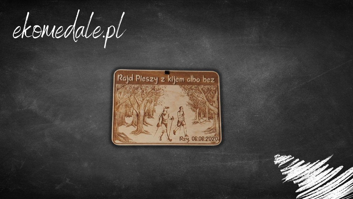 Projekt drewnianych medali 48