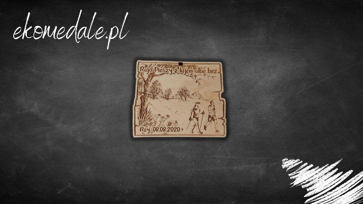 Projekt drewnianych medali 49