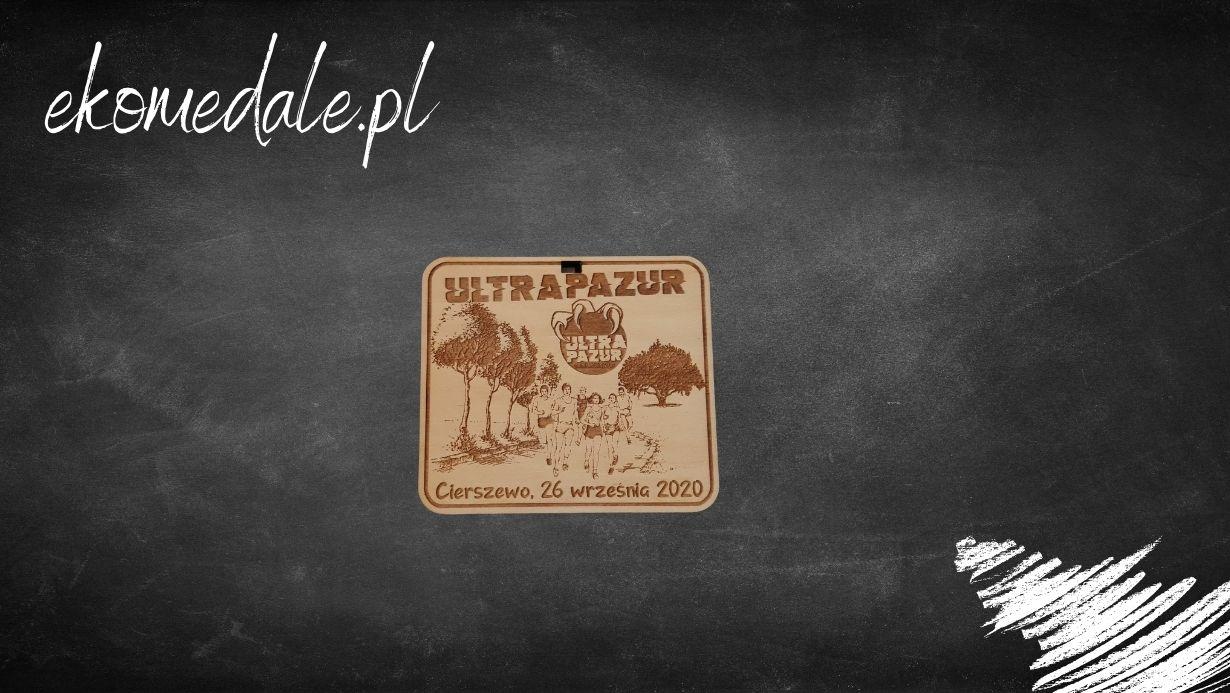 Projekt drewnianych medali 51