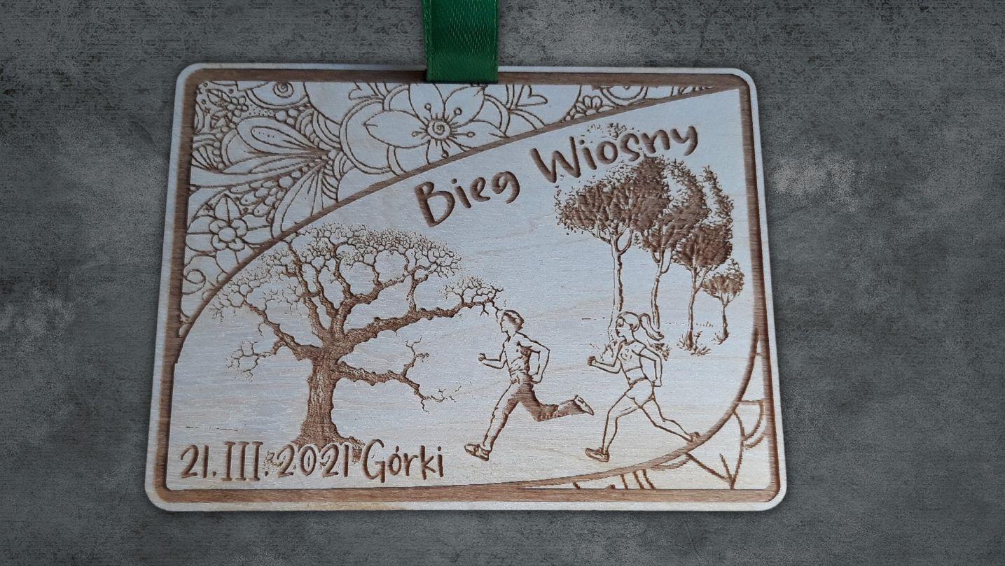 Projekt drewnianych medali 234