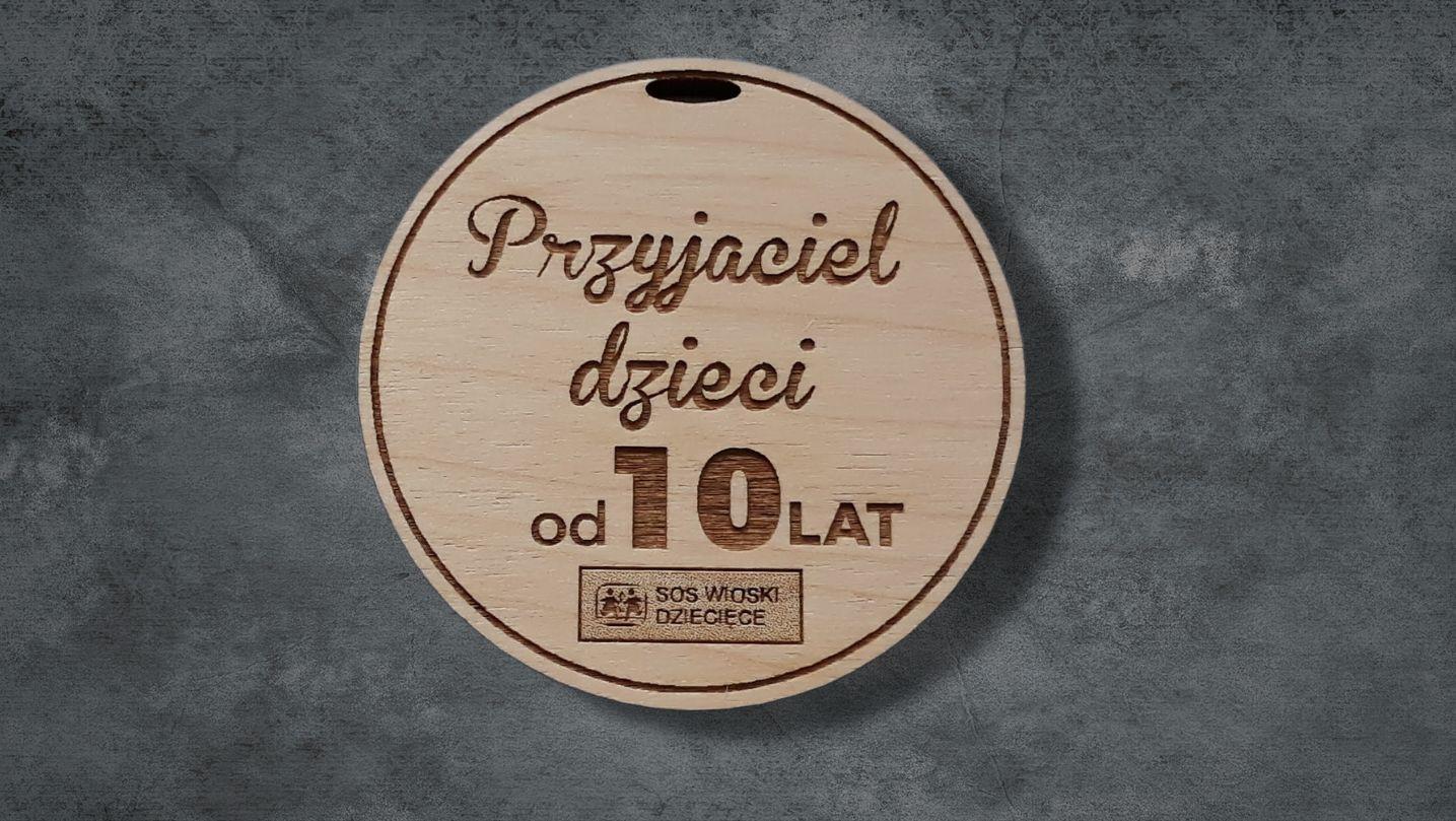 Projekt drewnianych medali 244