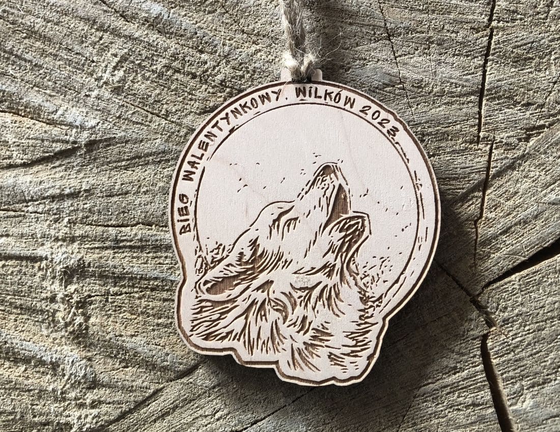 Projekt drewnianych medali 1112