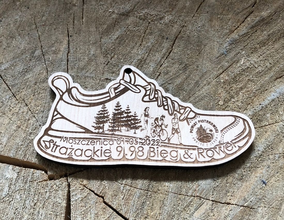 Projekt drewnianych medali 607