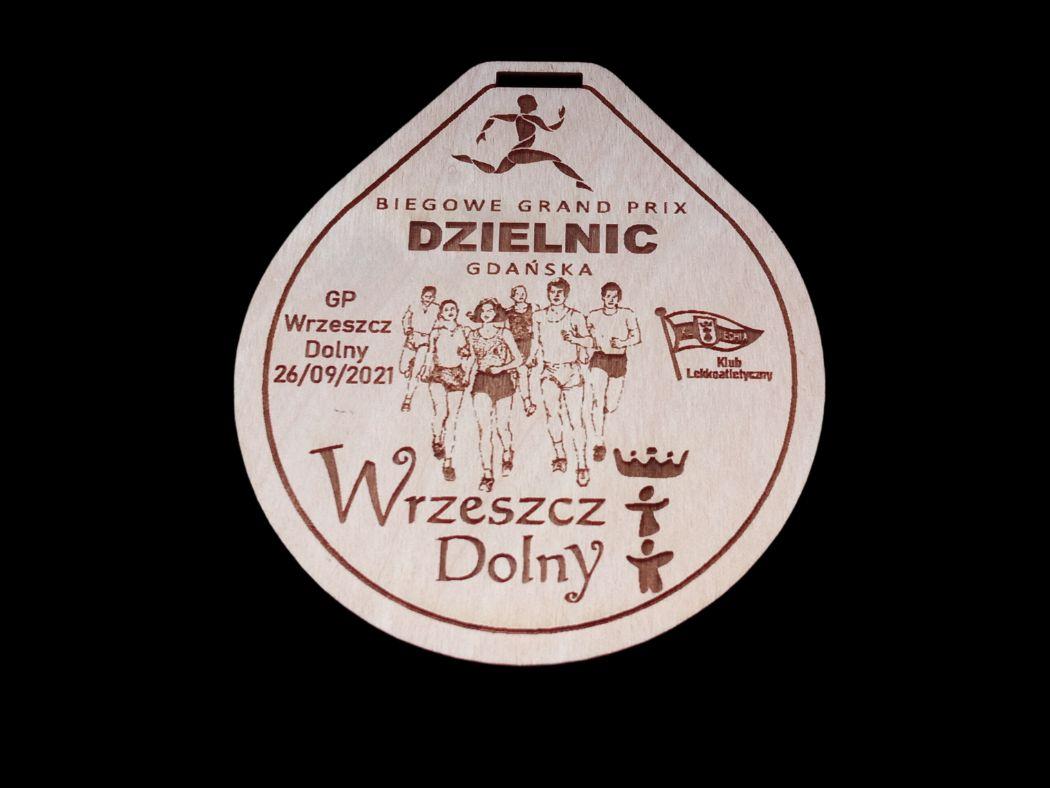 Projekt drewnianych medali 332
