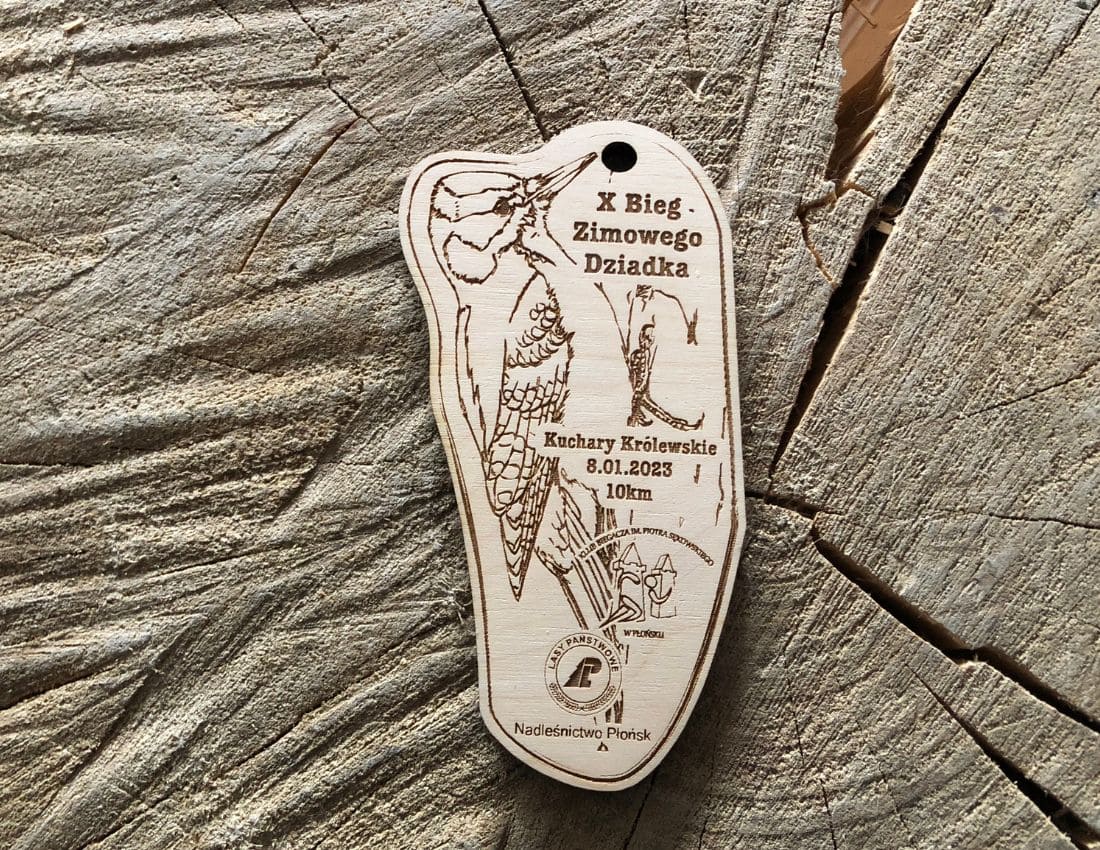 Projekt drewnianych medali 1101