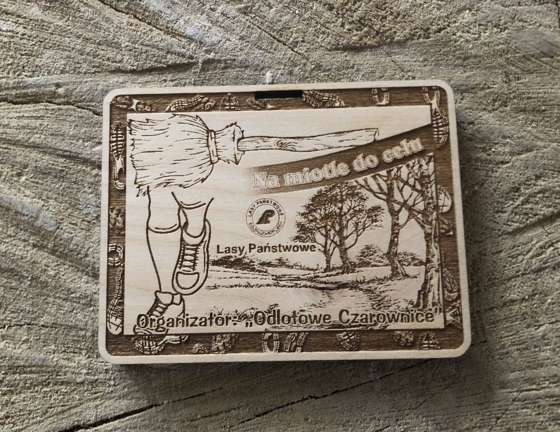 Projekt drewnianych medali 1295