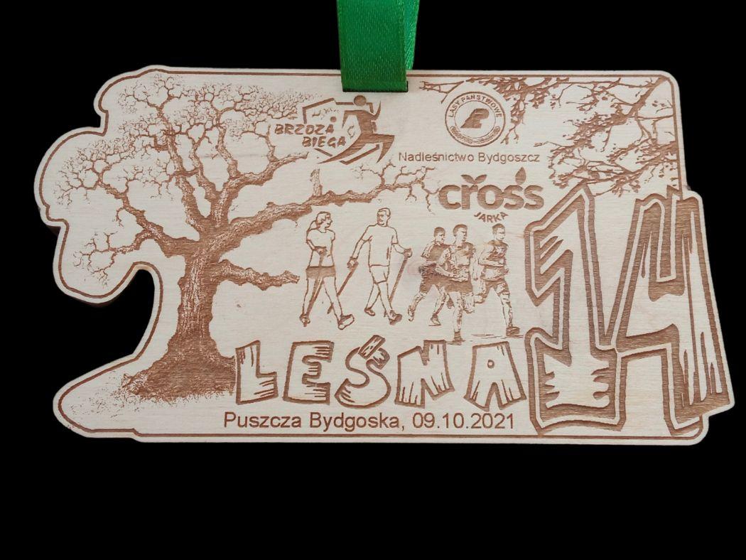 Projekt drewnianych medali 314