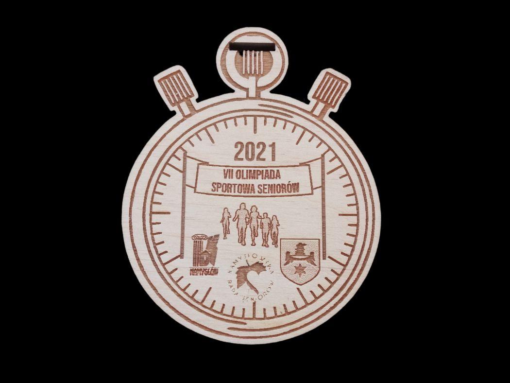 Projekt drewnianych medali 345