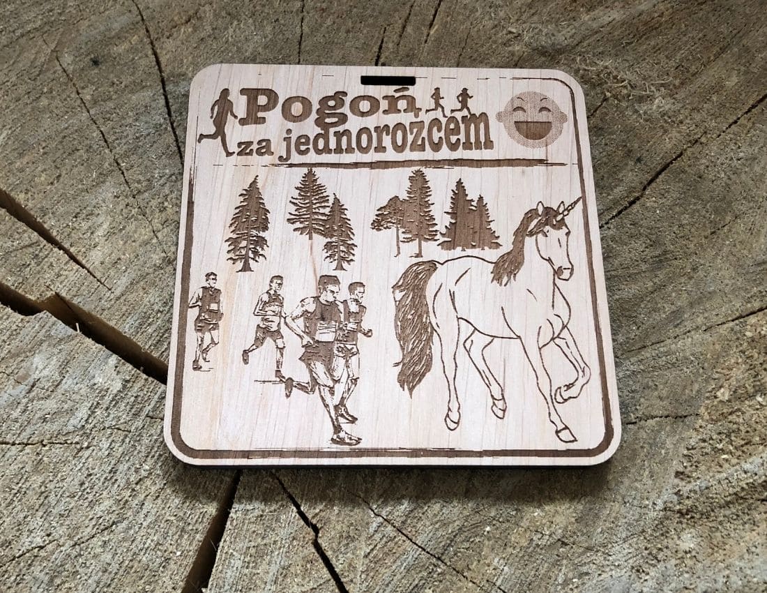 Projekt drewnianych medali 598