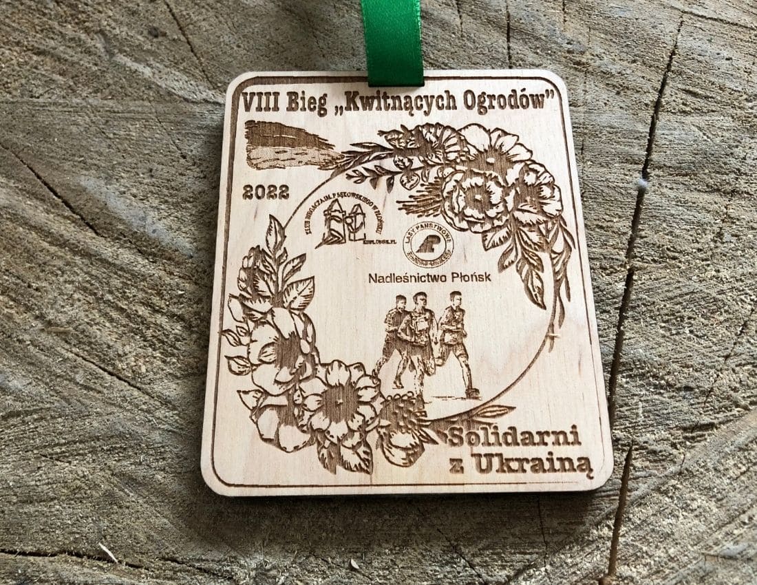 Projekt drewnianych medali 653