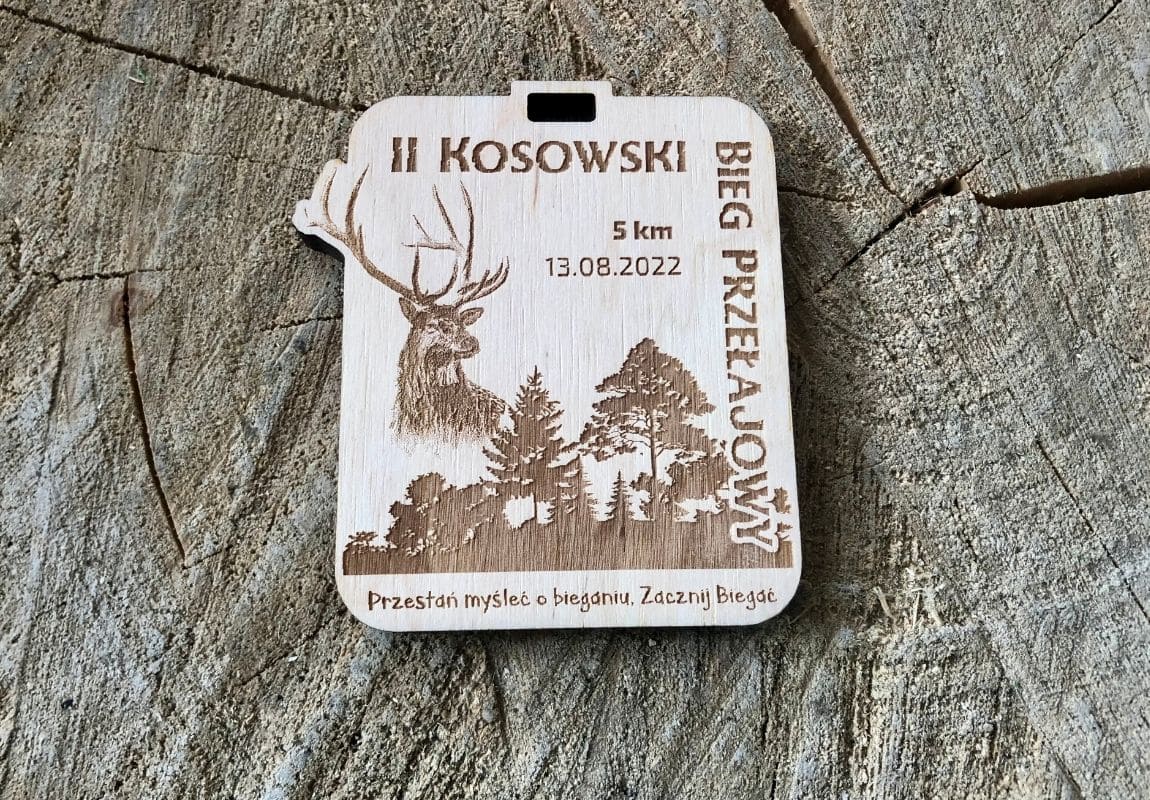 Projekt drewnianych medali 734