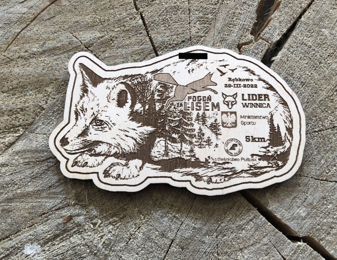 Projekt drewnianych medali 686