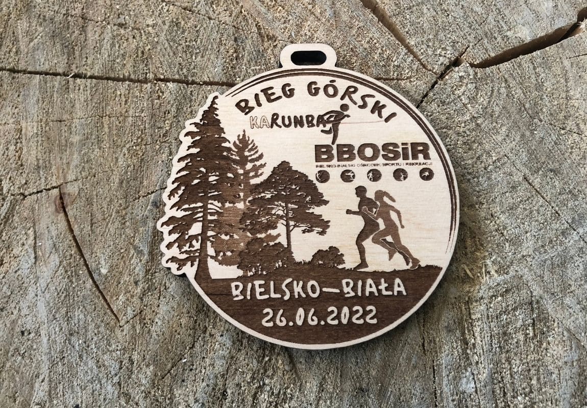 Projekt drewnianych medali 739