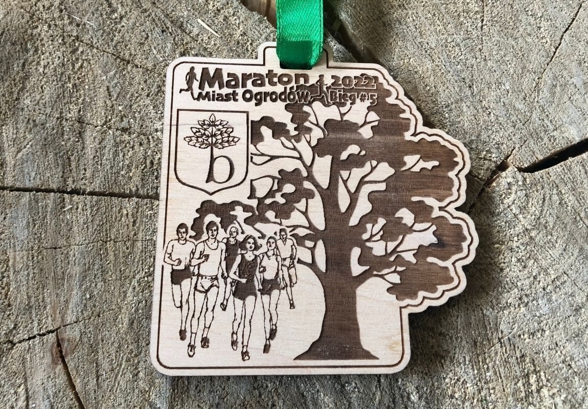 Projekt drewnianych medali 742