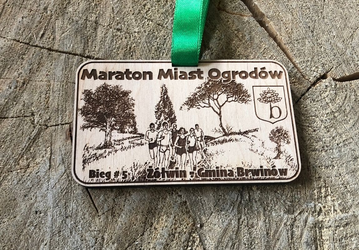 Projekt drewnianych medali 744