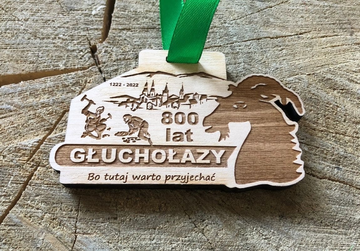 Projekt drewnianych medali 763