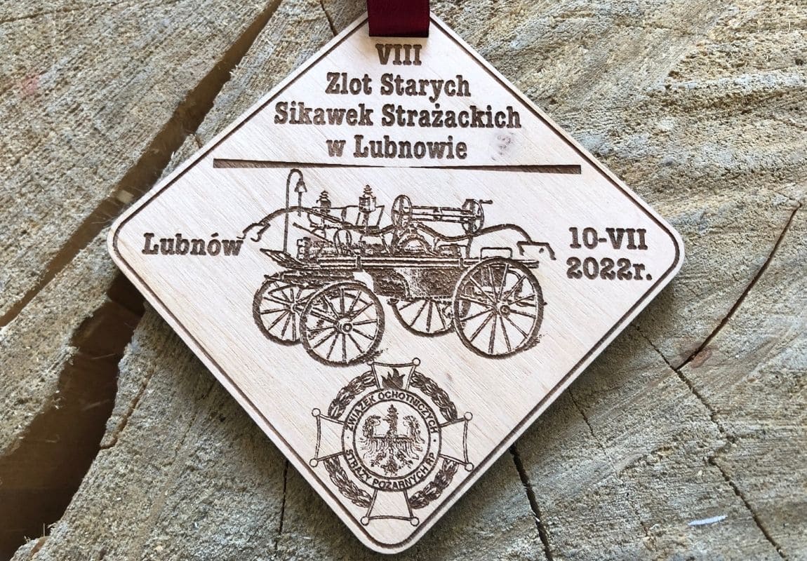 Projekt drewnianych medali 782