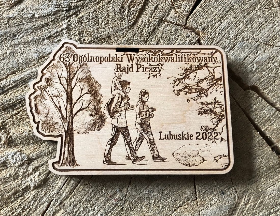 Projekt drewnianych medali 786