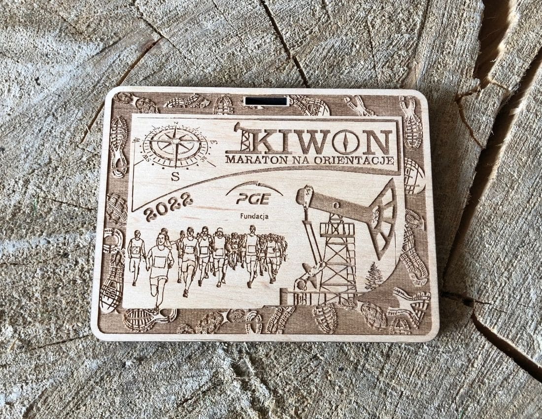 Projekt drewnianych medali 807