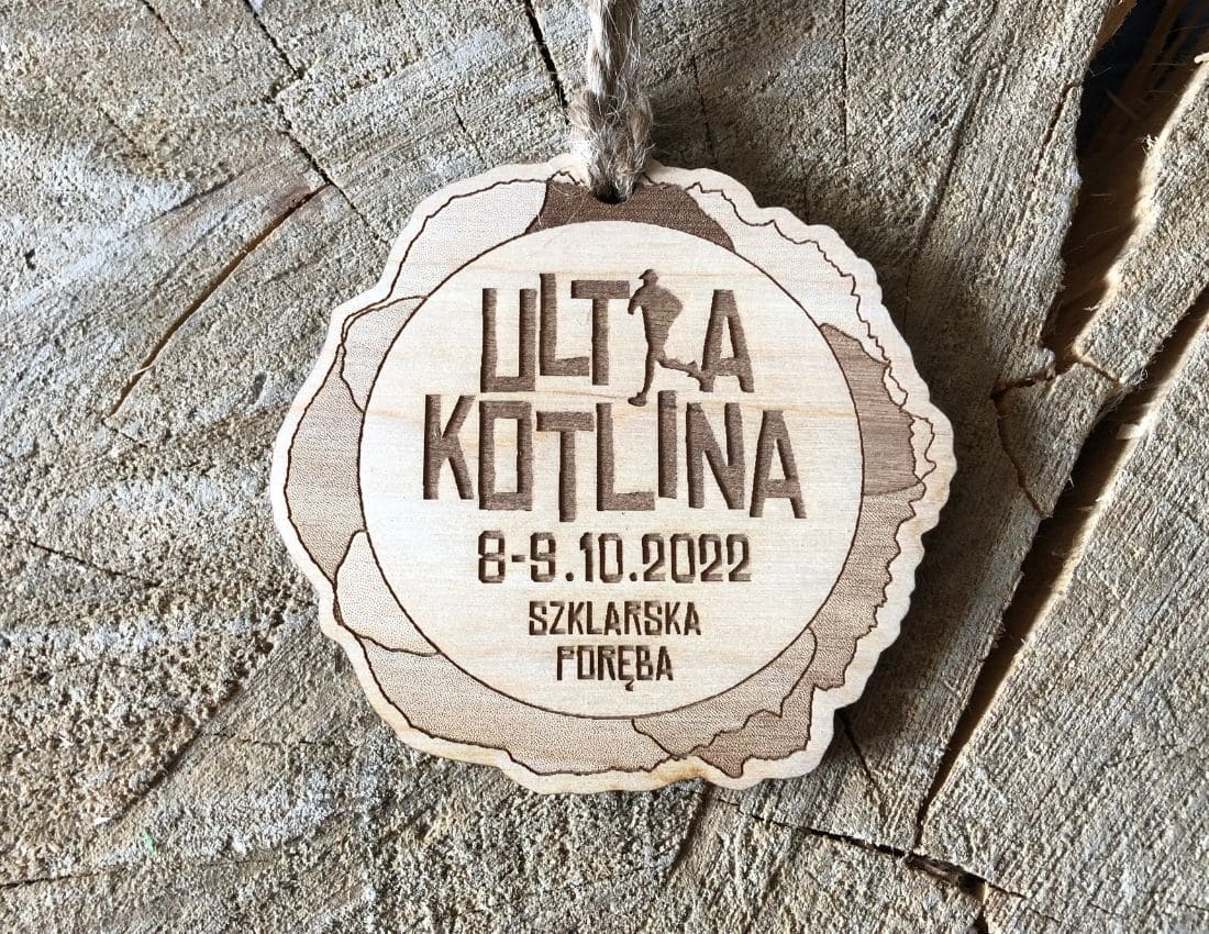 Projekt drewnianych medali 809