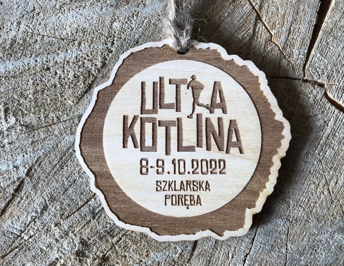 Projekt drewnianych medali 810