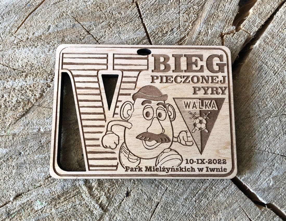 Projekt drewnianych medali 814