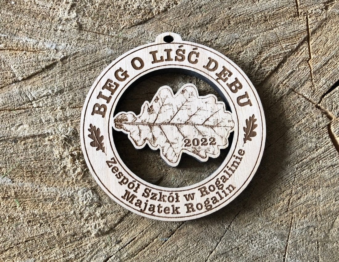 Projekt drewnianych medali 818