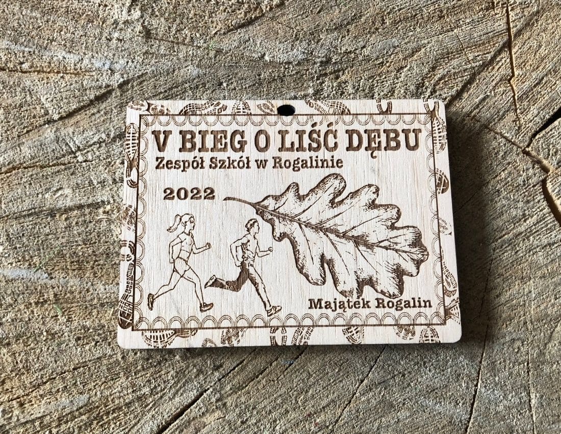 Projekt drewnianych medali 819