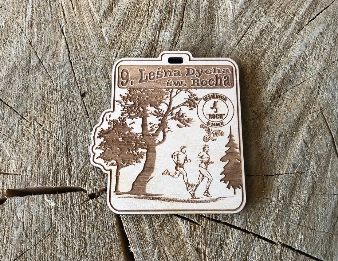 Projekt drewnianych medali 822