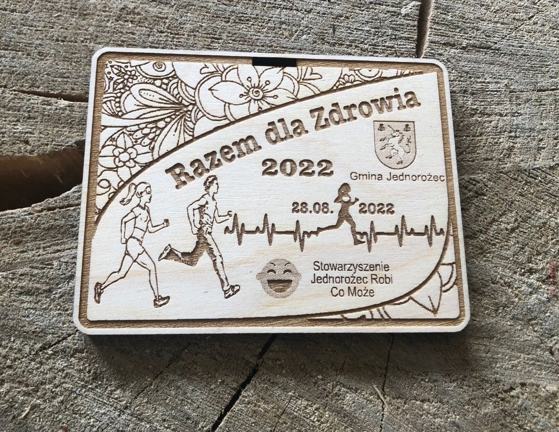 Projekt drewnianych medali 852