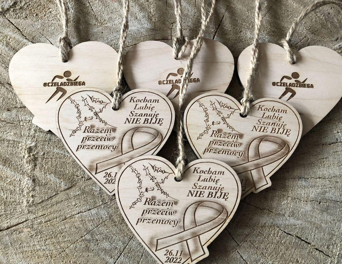 Projekt drewnianych medali 1063