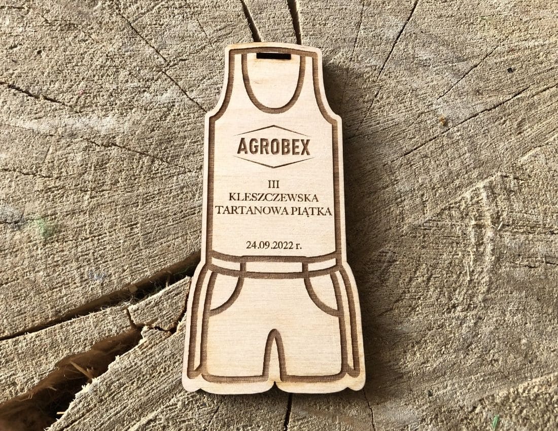 Projekt drewnianych medali 863