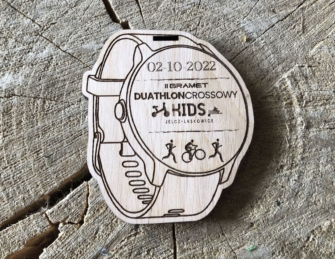 Projekt drewnianych medali 867