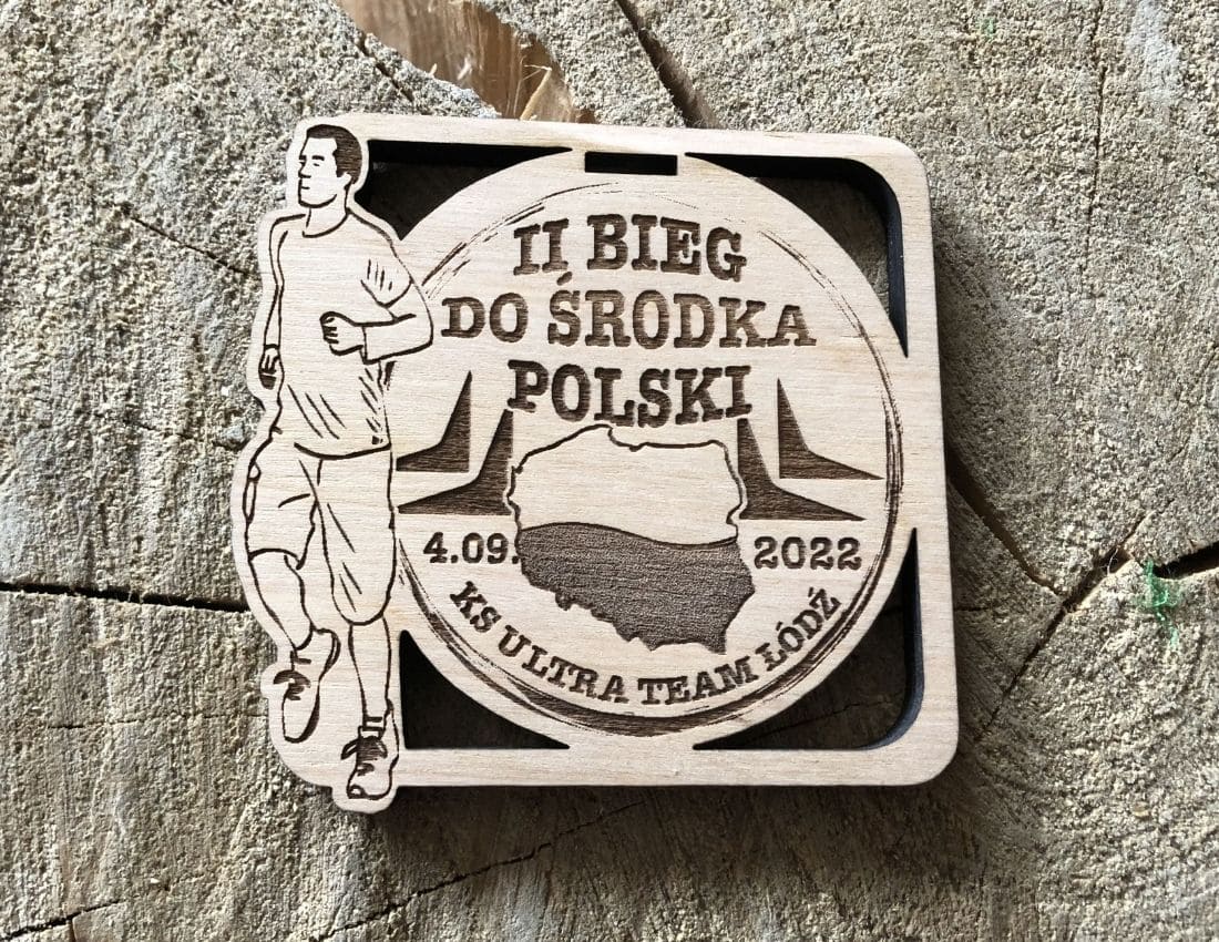 Projekt drewnianych medali 889