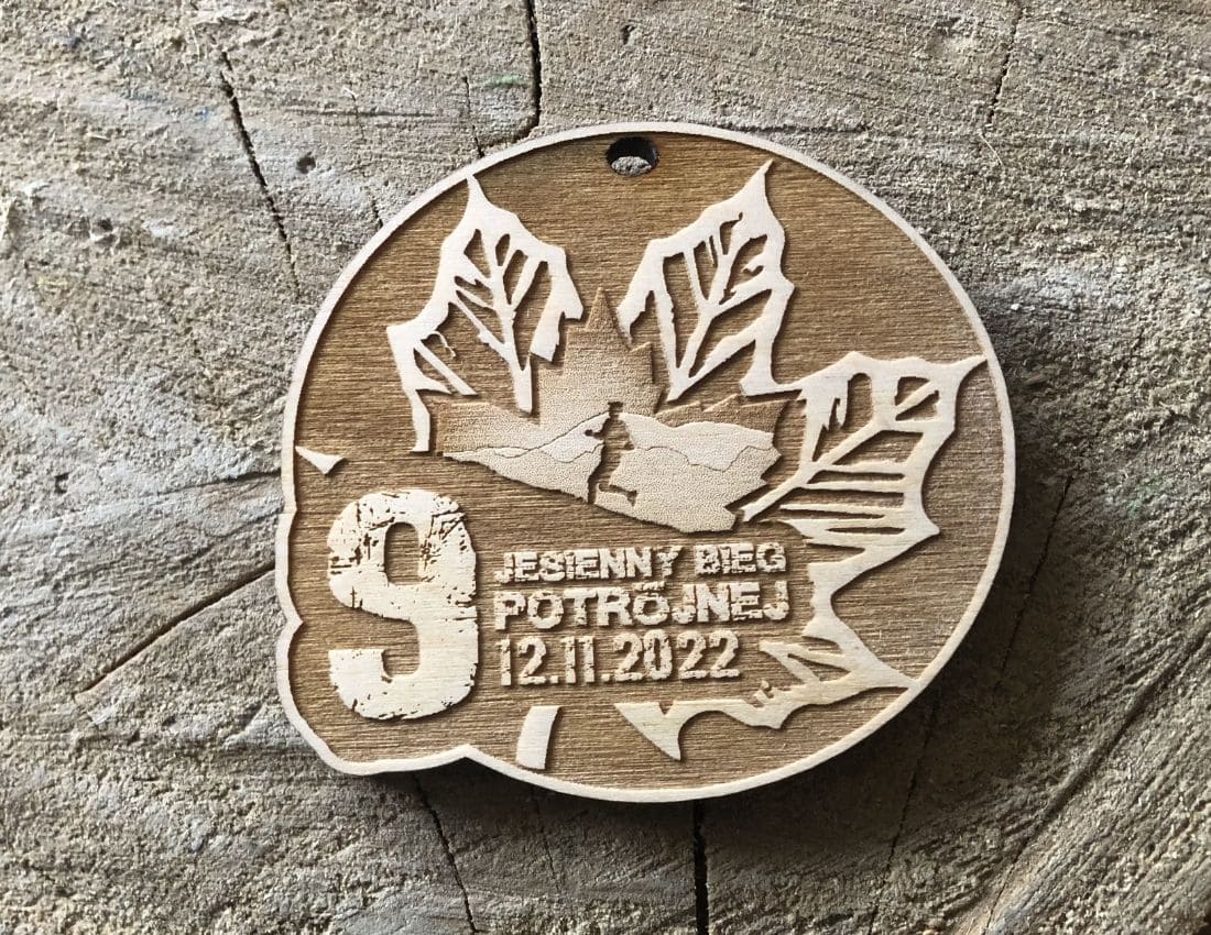 Projekt drewnianych medali 918