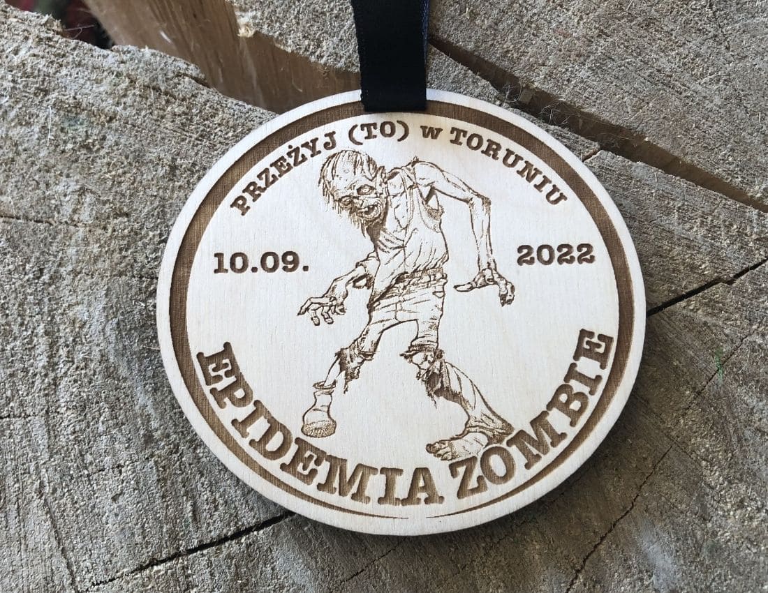 Projekt drewnianych medali 957