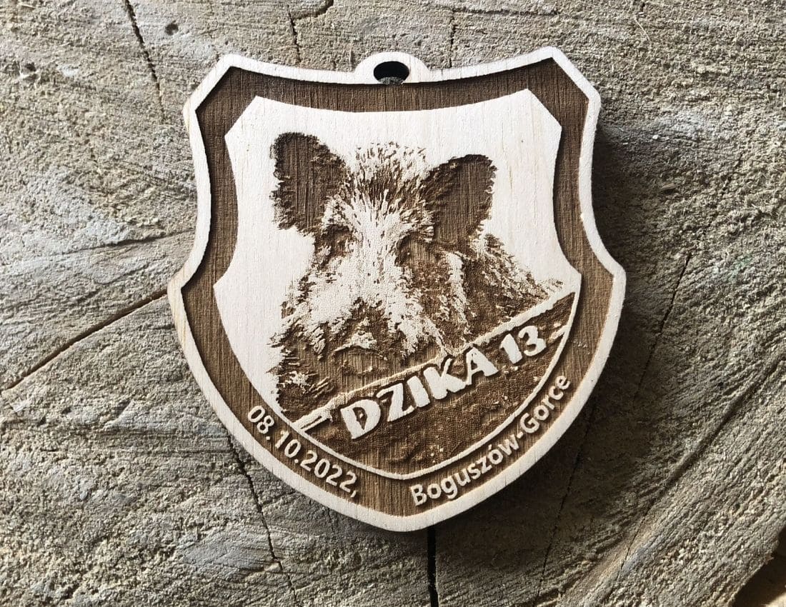 Projekt drewnianych medali 958