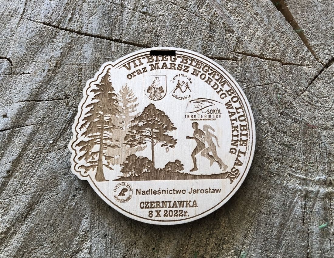 Projekt drewnianych medali 978