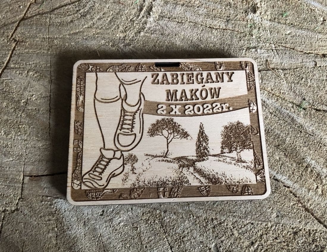 Projekt drewnianych medali 981